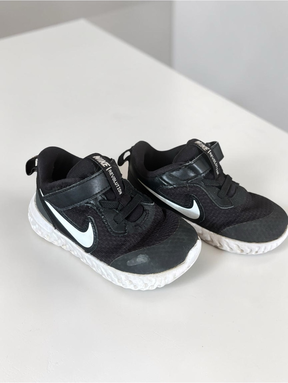 Nike Revolution 5 Toddler Shoes Size 7C Black White Sneakers